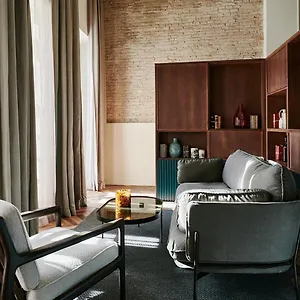 Mercer Plaza 5 Gl Seville