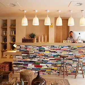 Hostel Toc, Sewilla