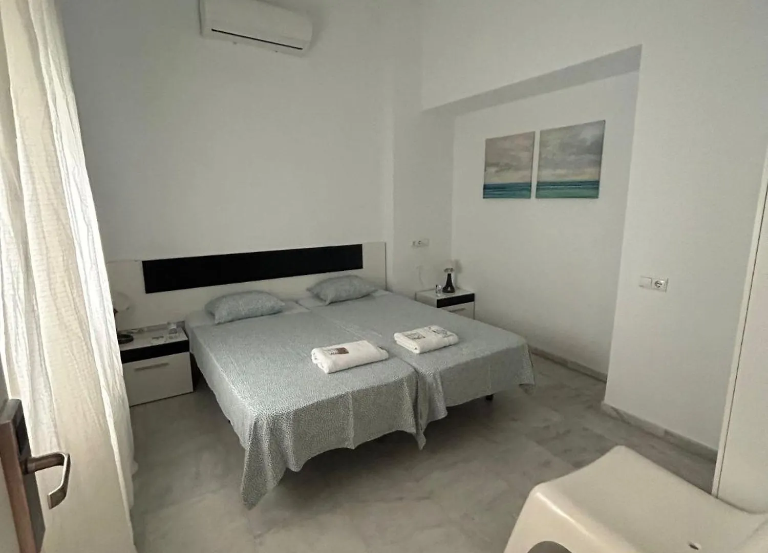 The Spot Central Hostel Seville Guest house